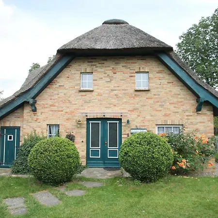 Holiday home 1000 - Luentsches Schloss Riepsdorf *